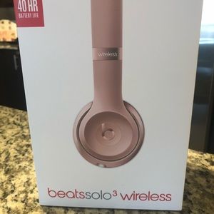 Brand New Beats Solo 3 wireless headphones